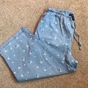 Drawstring denim capris